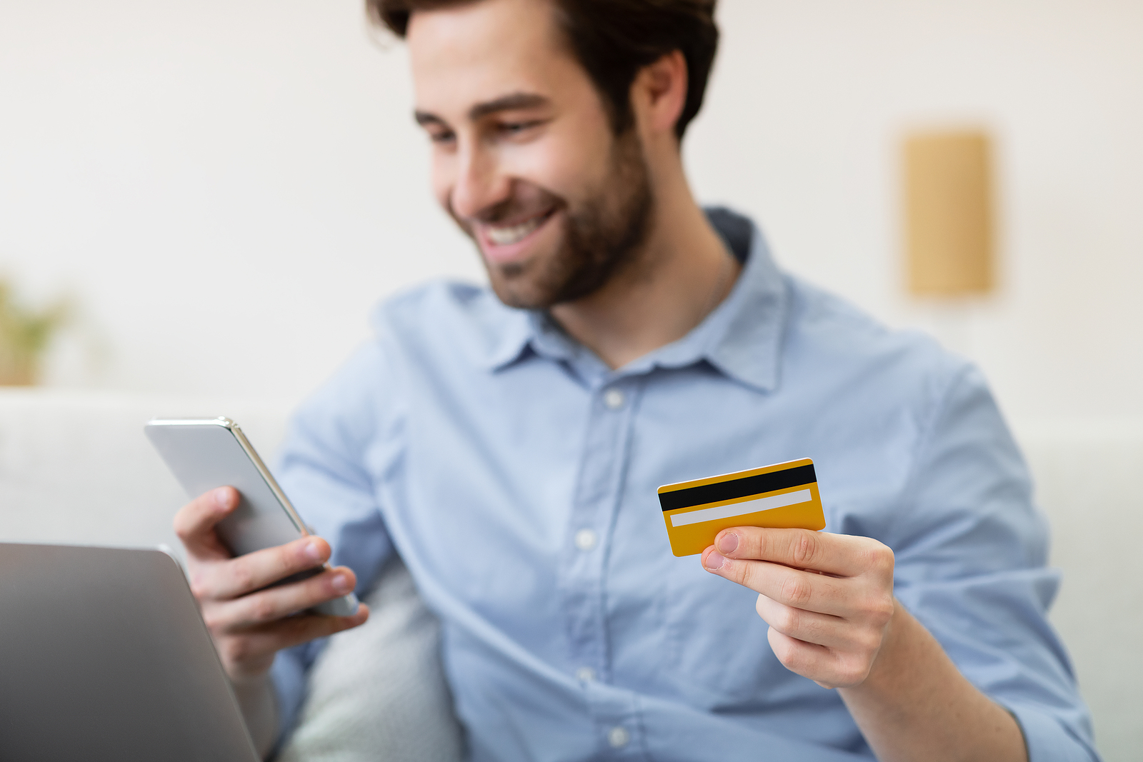 Bankszámlát nyitnál? Mutatjuk, miért válaszd az MKB Extra Számlacsomagot!